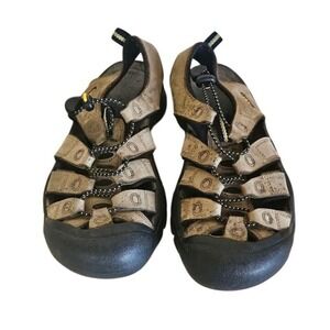 KEEN Closed Toe Sandals Women Size 7.5 Tan Elastic Closure Outdoor Hiking